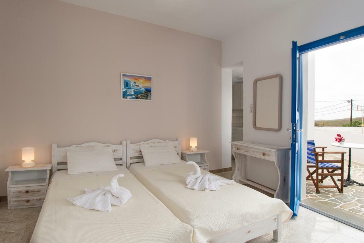 Folégandros Evgenia Rooms And Apartments מראה חיצוני תמונה