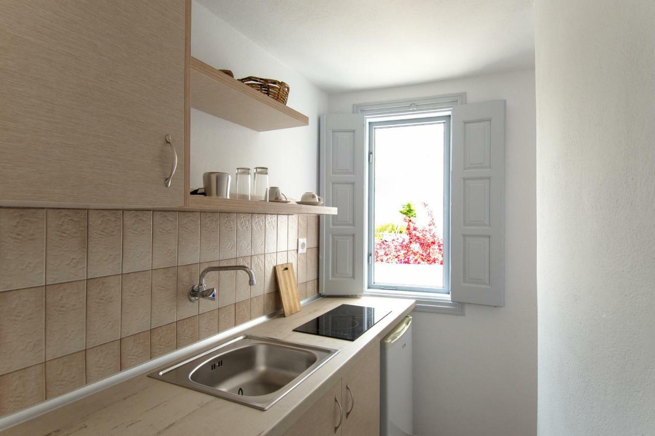 Folégandros Evgenia Rooms And Apartments מראה חיצוני תמונה